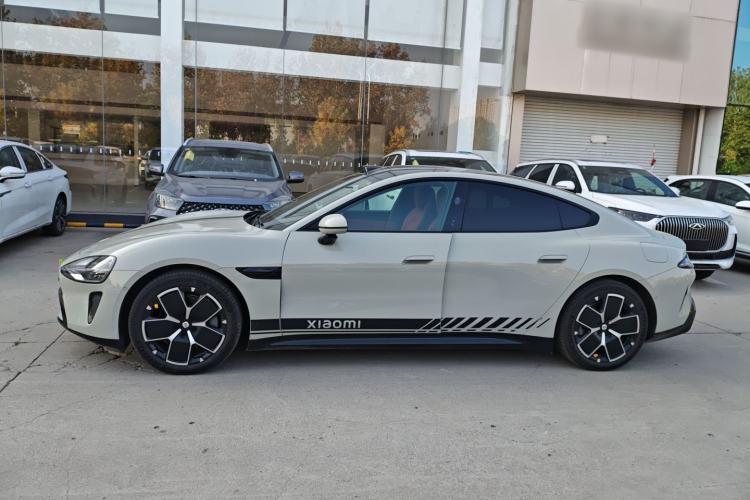 Used Xiaomi Auto SU7 2024 Rear-Drive Ultra-Long Range Advanced Pro-Level Intelligent Driving Version Left Side