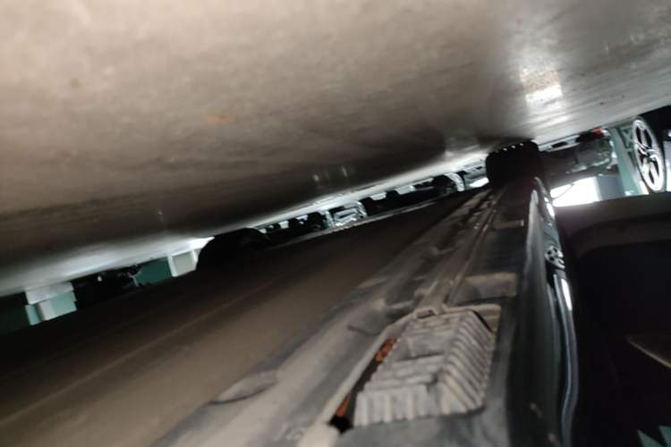 Used Xiaomi Auto SU7 2024 Rear-Drive Long-Range Intelligent Driving Version Left Side Sill