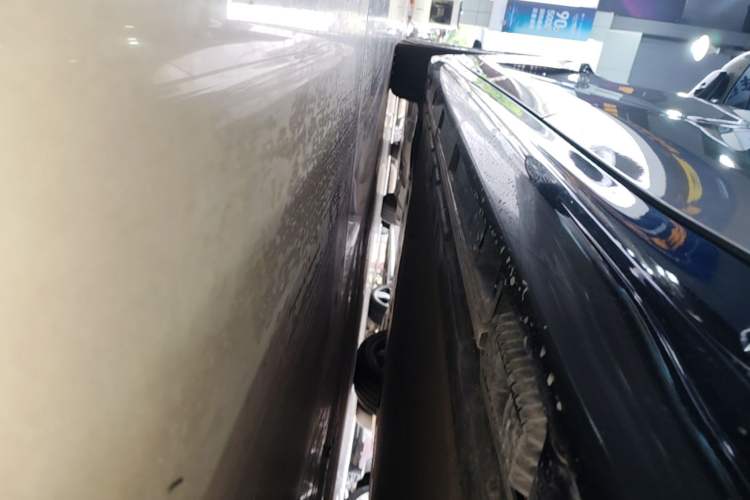 Used Xiaomi Auto SU7 2024 Rear-Drive Long-Range Intelligent Driving Version Left Side Sill