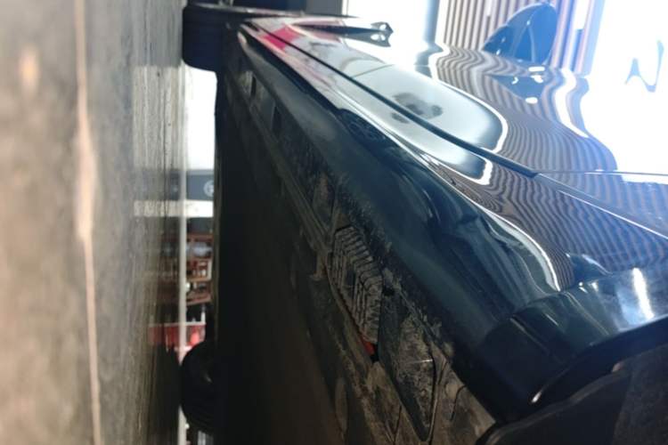 Used Xiaomi Auto SU7 2024 Rear-Drive Ultra-Long Range Advanced Pro-Level Intelligent Driving Version Left Side Sill