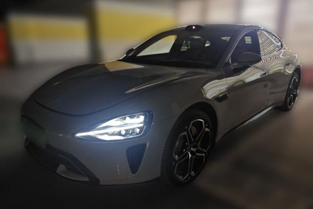 Ojetý Xiaomi Auto SU7 2024 Four-Wheel Drive Ultra-Long Range Advanced Intelligent Driving Max Edition