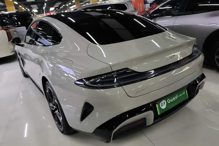 Used Xiaomi Auto SU7 2024 Rear-Drive Ultra-Long Range Advanced Pro-Level Intelligent Driving Version Rear Left 45 Deg