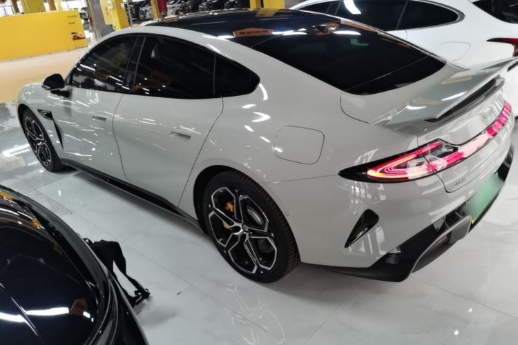 Used Xiaomi Auto SU7 2024 Rear-Drive Ultra-Long Range Advanced Pro-Level Intelligent Driving Version Rear Left 45 Deg