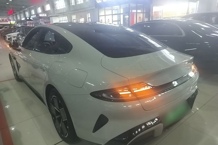 Used Xiaomi Auto SU7 2024 Rear-Drive Long-Range Intelligent Driving Version Rear Left 45 Deg