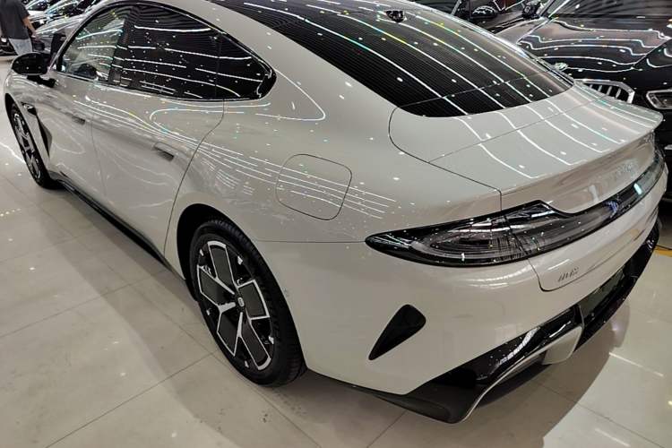 Used Xiaomi Auto SU7 2024 Rear-Drive Long-Range Intelligent Driving Version Rear Left 45 Deg
