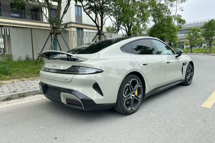 Used Xiaomi Auto SU7 2024 Rear-Drive Ultra-Long Range Advanced Pro-Level Intelligent Driving Version Rear Right 45 Deg