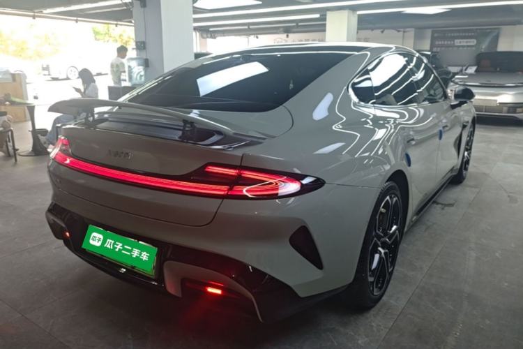 Used Xiaomi Auto SU7 2024 Rear-Drive Ultra-Long Range Advanced Pro-Level Intelligent Driving Version Rear Right 45 Deg