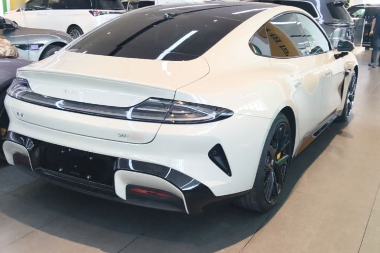 Used Xiaomi Auto SU7 2024 Four-Wheel Drive Ultra-Long Range Advanced Intelligent Driving Max Edition Rear Right 45 Deg