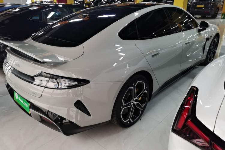 Used Xiaomi Auto SU7 2024 Rear-Drive Ultra-Long Range Advanced Pro-Level Intelligent Driving Version Rear Right 45 Deg