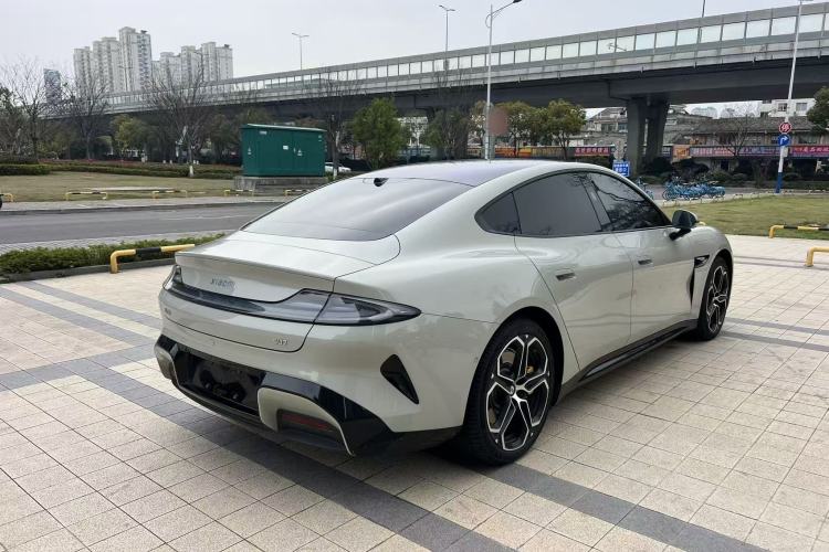 Used Xiaomi Auto SU7 2024 Rear-Drive Ultra-Long Range Advanced Pro-Level Intelligent Driving Version Rear Right 45 Deg