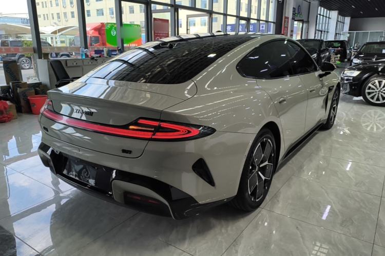 Used Xiaomi Auto SU7 2024 Rear-Drive Long-Range Intelligent Driving Version Rear Right 45 Deg