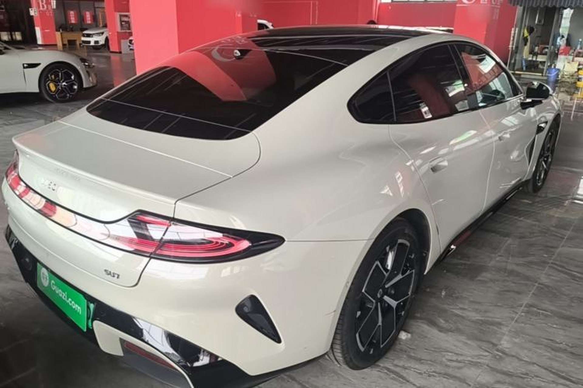 Used Xiaomi Auto SU7 2024 Rear-Drive Long-Range Intelligent Driving Version Rear Right 45 Deg