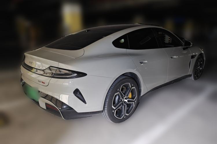 Used Xiaomi Auto SU7 2024 Four-Wheel Drive Ultra-Long Range Advanced Intelligent Driving Max Edition Rear Right 45 Deg