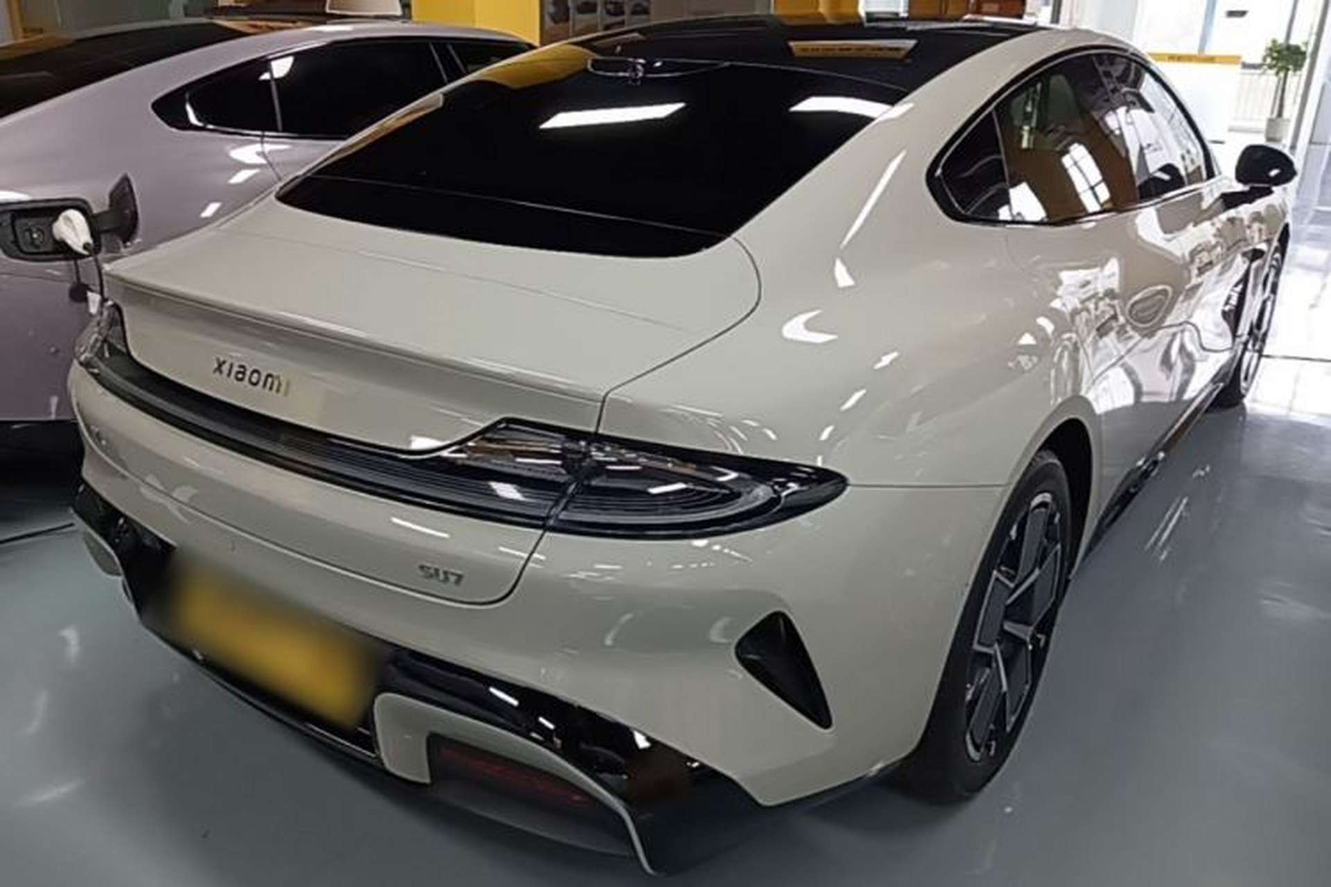 Used Xiaomi Auto SU7 2024 Rear-Drive Long-Range Intelligent Driving Version Rear Right 45 Deg