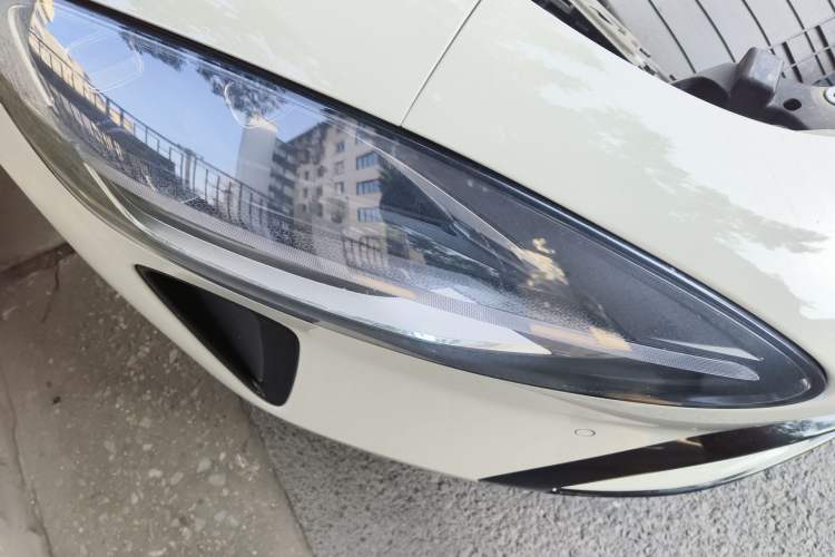 Used Xiaomi Auto SU7 2024 Rear-Drive Long-Range Intelligent Driving Version Right Front Headlight