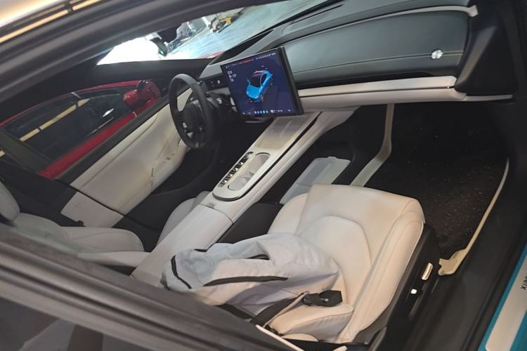 Used Xiaomi Auto SU7 2024 Four-Wheel-Drive Max Founder's Edition Right Front Seat
