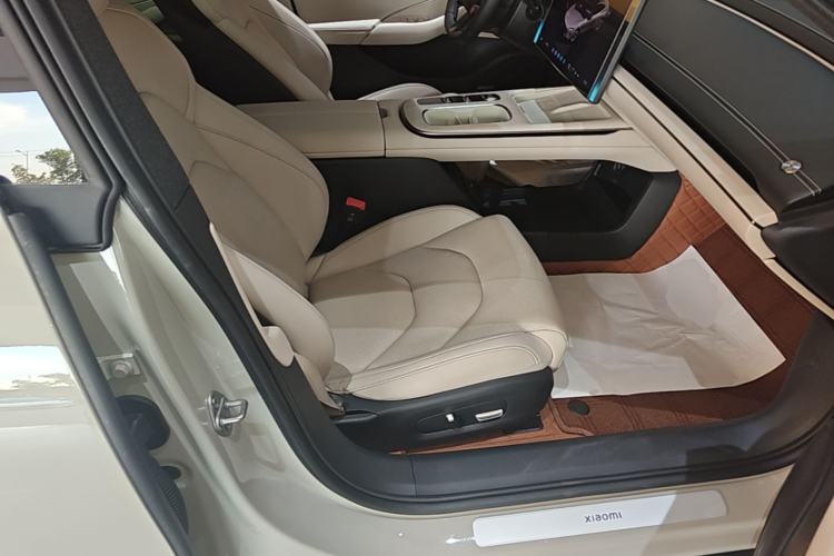 Used Xiaomi Auto SU7 2024 Rear-Drive Long-Range Intelligent Driving Version Right Front Seat