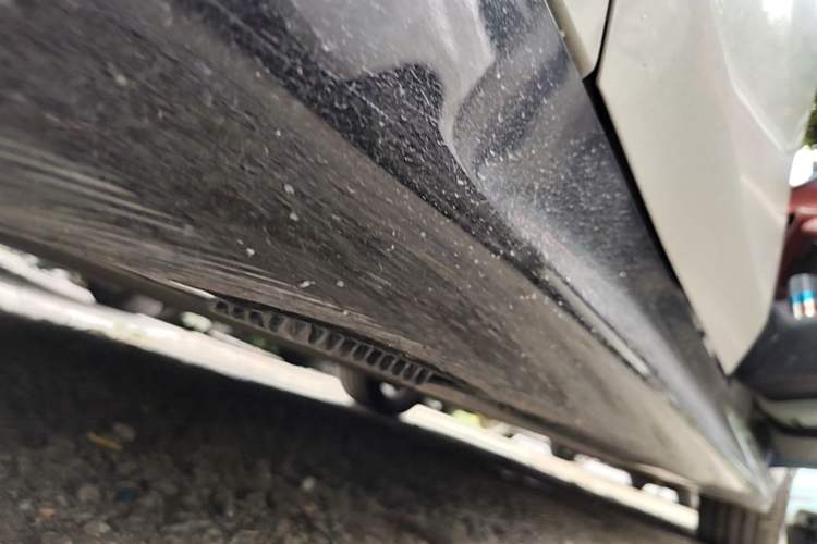Used Xiaomi Auto SU7 2024 Rear-Drive Ultra-Long Range Advanced Pro-Level Intelligent Driving Version Right Side Sill