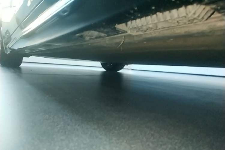 Used Xiaomi Auto SU7 2024 Rear-Drive Ultra-Long Range Advanced Pro-Level Intelligent Driving Version Right Side Sill