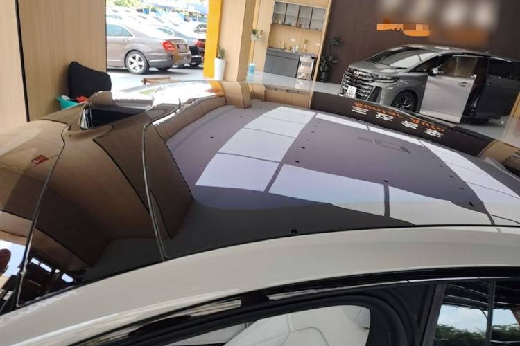 Used Xiaomi Auto SU7 2024 Four-Wheel Drive Ultra-Long Range Advanced Intelligent Driving Max Edition Roof