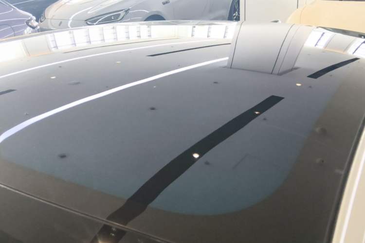 Used Xiaomi Auto SU7 2024 Four-Wheel Drive Ultra-Long Range Advanced Intelligent Driving Max Edition Roof