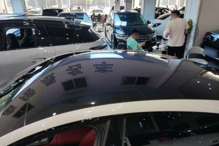 Used Xiaomi Auto SU7 2024 Rear-Drive Long-Range Intelligent Driving Version Roof