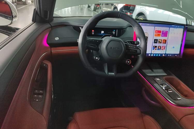 Used Xiaomi Auto SU7 2024 Rear-Drive Long-Range Intelligent Driving Version Steering Wheel