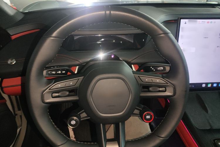 Used Xiaomi Auto SU7 2024 Rear-Drive Ultra-Long Range Advanced Pro-Level Intelligent Driving Version Steering Wheel