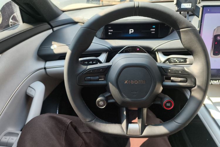 Used Xiaomi Auto SU7 2024 Rear-Drive Long-Range Intelligent Driving Version Steering Wheel