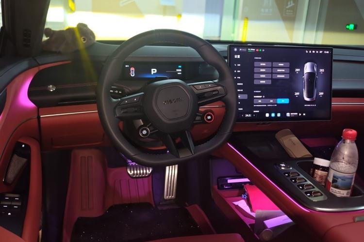 Used Xiaomi Auto SU7 2024 Four-Wheel Drive Ultra-Long Range Advanced Intelligent Driving Max Edition Steering Wheel