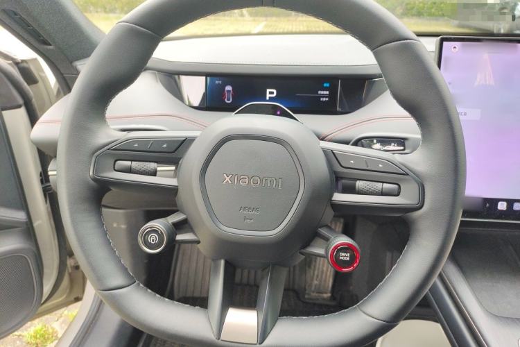 Used Xiaomi Auto SU7 2024 Rear-Drive Ultra-Long Range Advanced Pro-Level Intelligent Driving Version Steering Wheel