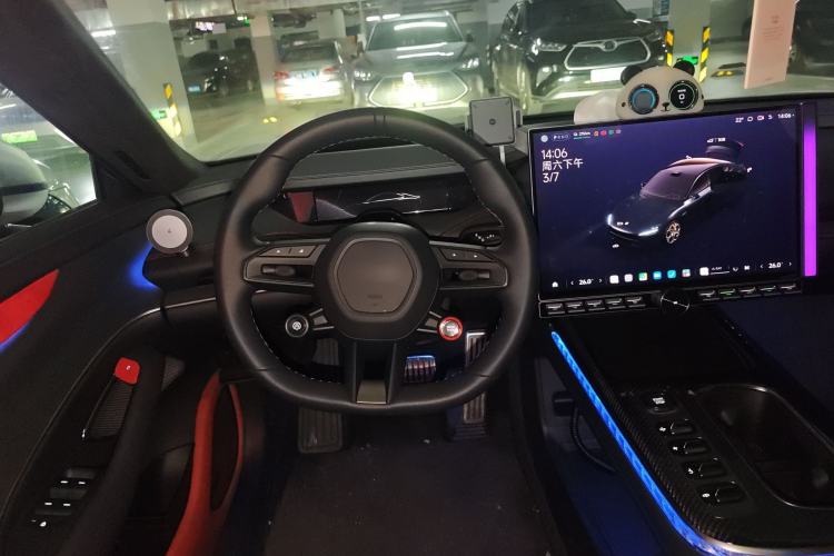 Used Xiaomi Auto SU7 2024 Four-Wheel Drive Ultra-Long Range Advanced Intelligent Driving Max Edition Steering Wheel