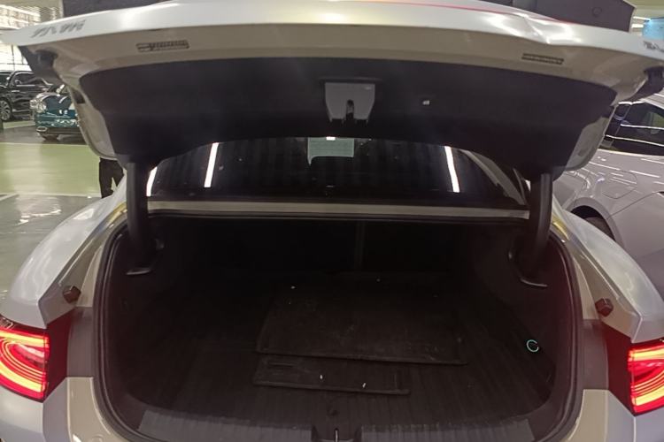 Used Xiaomi Auto SU7 2024 Rear-Drive Ultra-Long Range Advanced Pro-Level Intelligent Driving Version Trunk