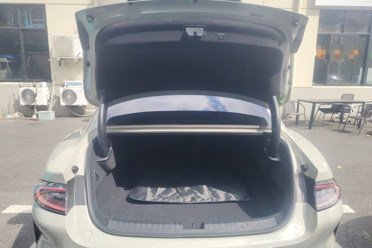 Used Xiaomi Auto SU7 2024 Rear-Drive Long-Range Intelligent Driving Version Trunk