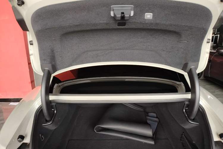 Used Xiaomi Auto SU7 2024 Rear-Drive Long-Range Intelligent Driving Version Trunk