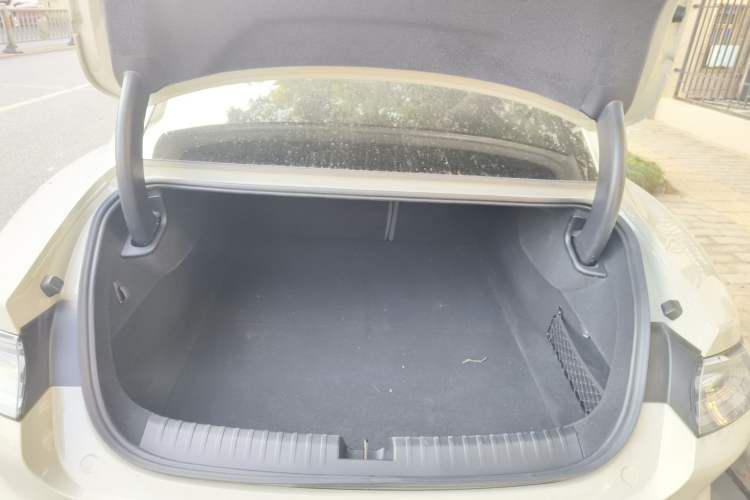 Used Xiaomi Auto SU7 2024 Rear-Drive Long-Range Intelligent Driving Version Trunk