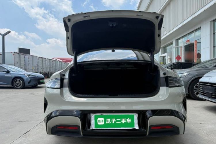 Used Xiaomi Auto SU7 2024 Rear-Drive Long-Range Intelligent Driving Version Trunk