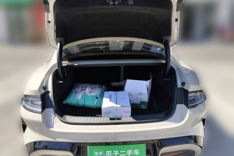 Used Xiaomi Auto SU7 2024 Rear-Drive Long-Range Intelligent Driving Version Trunk