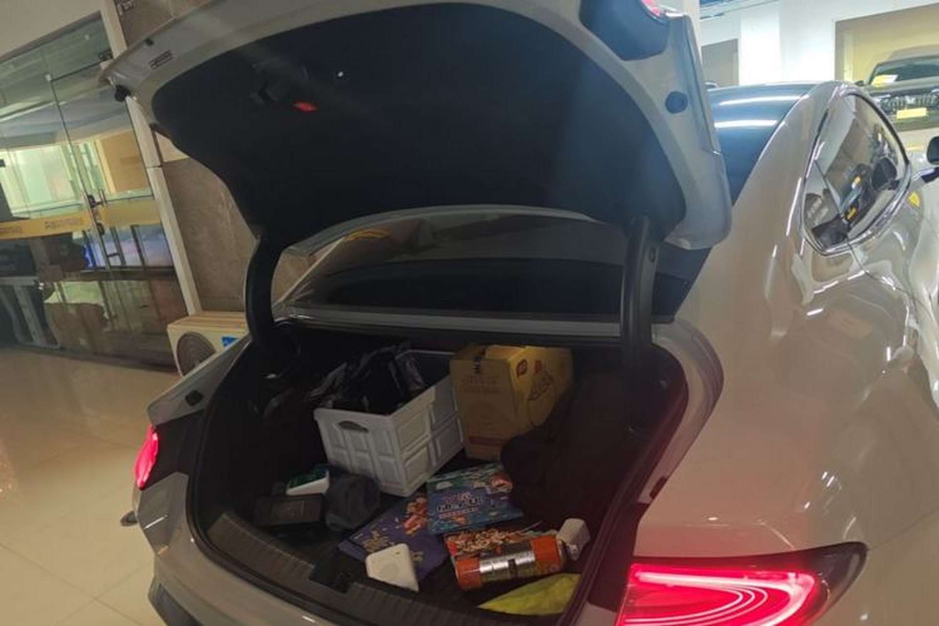 Used Xiaomi Auto SU7 2024 Rear-Drive Long-Range Intelligent Driving Version Trunk