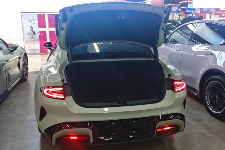 Used Xiaomi Auto SU7 2024 Rear-Drive Ultra-Long Range Advanced Pro-Level Intelligent Driving Version Trunk