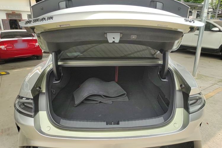 Used Xiaomi Auto SU7 2024 Rear-Drive Ultra-Long Range Advanced Pro-Level Intelligent Driving Version Trunk
