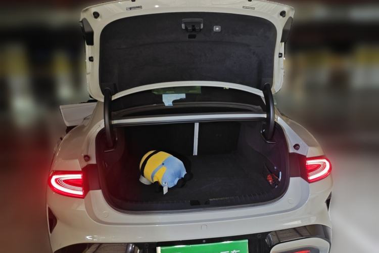 Used Xiaomi Auto SU7 2024 Four-Wheel Drive Ultra-Long Range Advanced Intelligent Driving Max Edition Trunk