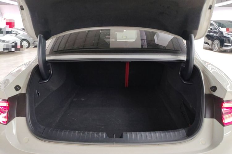 Used Xiaomi Auto SU7 2024 Rear-Drive Long-Range Intelligent Driving Version Trunk