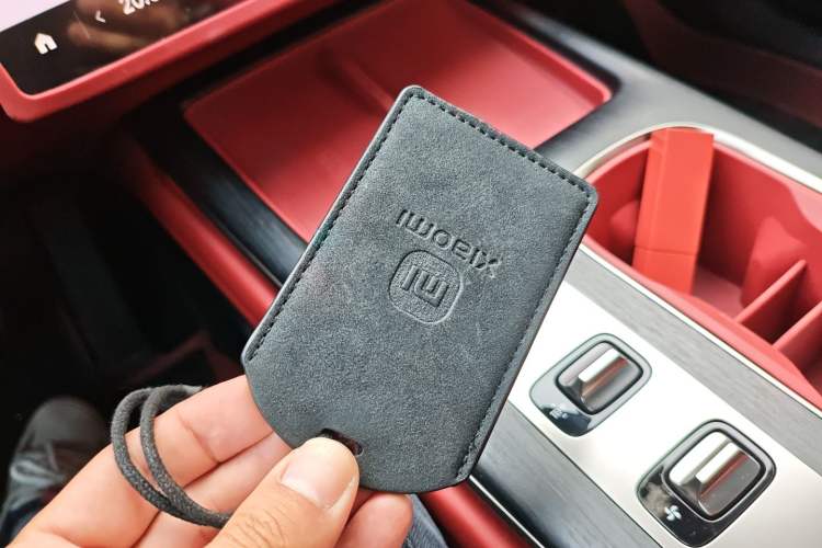 Used Xiaomi Auto SU7 2024 Rear-Drive Ultra-Long Range Advanced Pro-Level Intelligent Driving Version Vehicle Key