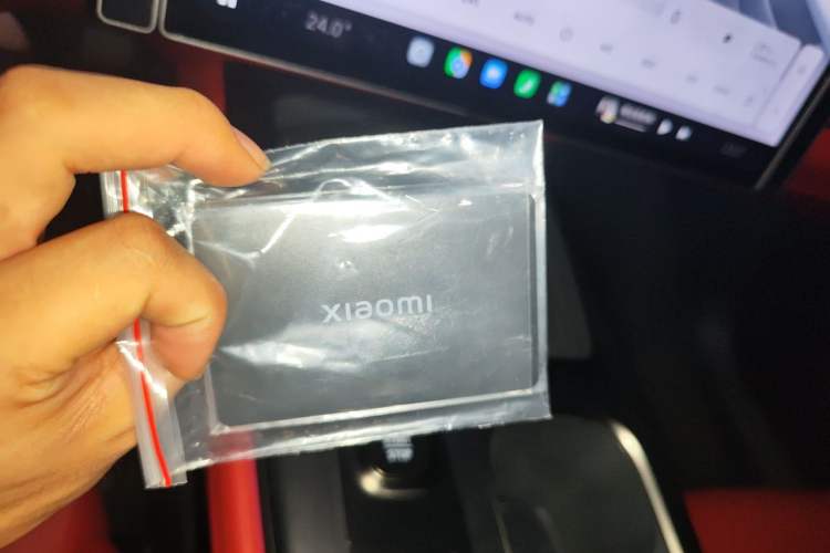 Used Xiaomi Auto SU7 2024 Rear-Drive Long-Range Intelligent Driving Version Vehicle Key