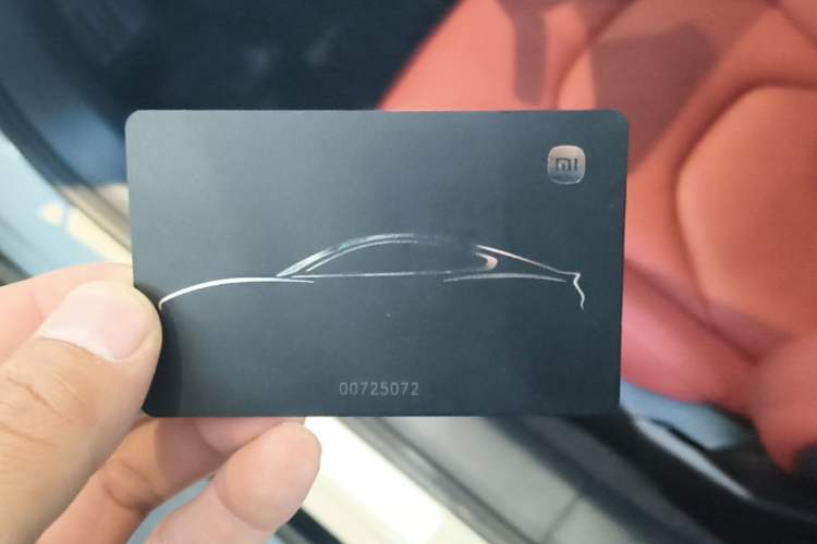 Used Xiaomi Auto SU7 2024 Four-Wheel Drive Ultra-Long Range Advanced Intelligent Driving Max Edition Vehicle Key
