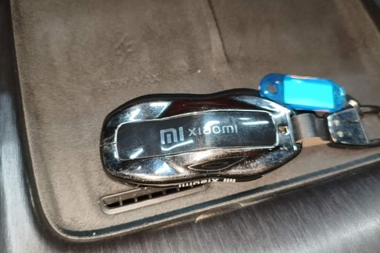 Used Xiaomi Auto SU7 2024 Four-Wheel Drive Ultra-Long Range Advanced Intelligent Driving Max Edition Vehicle Key