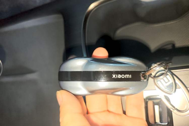 Used Xiaomi Auto SU7 2024 Rear-Drive Long-Range Intelligent Driving Version Vehicle Key