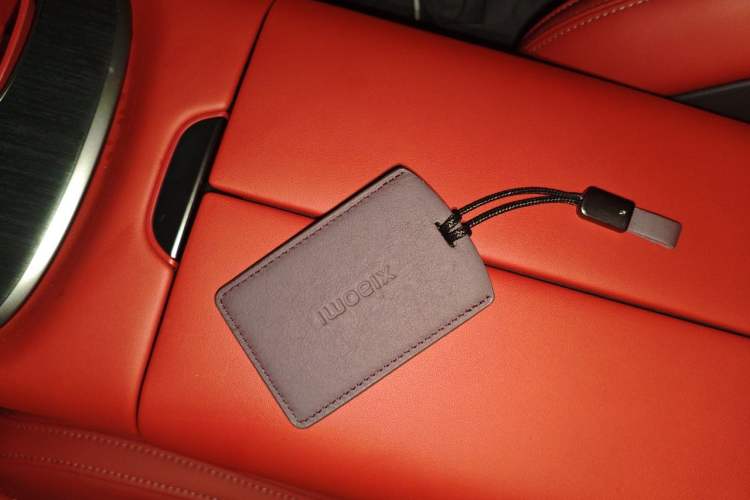 Used Xiaomi Auto SU7 2024 Rear-Drive Ultra-Long Range Advanced Pro-Level Intelligent Driving Version Vehicle Key