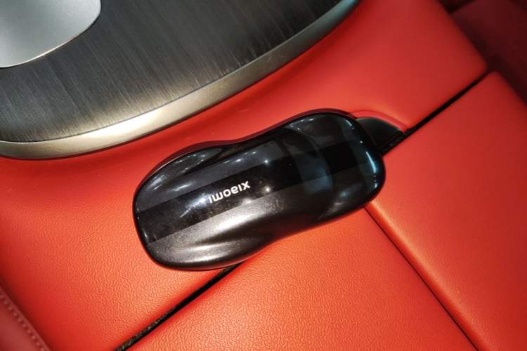 Used Xiaomi Auto SU7 2024 Rear-Drive Long-Range Intelligent Driving Version Vehicle Key